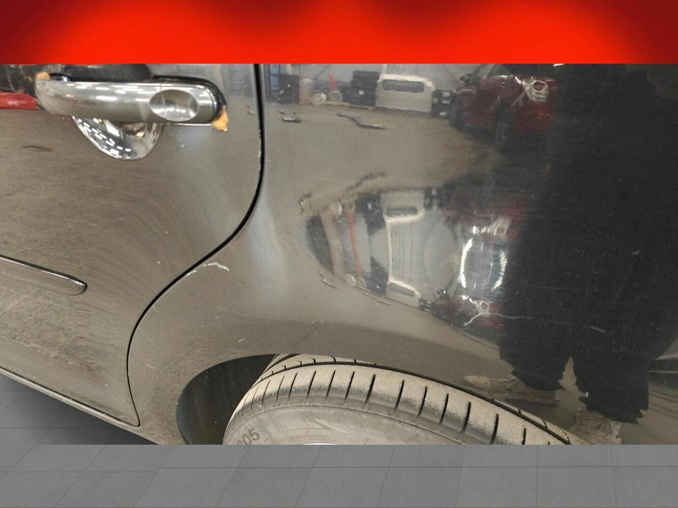 Volkswagen Touran vaihtoauto