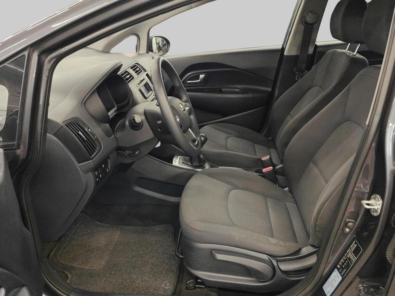 Kia Rio vaihtoauto