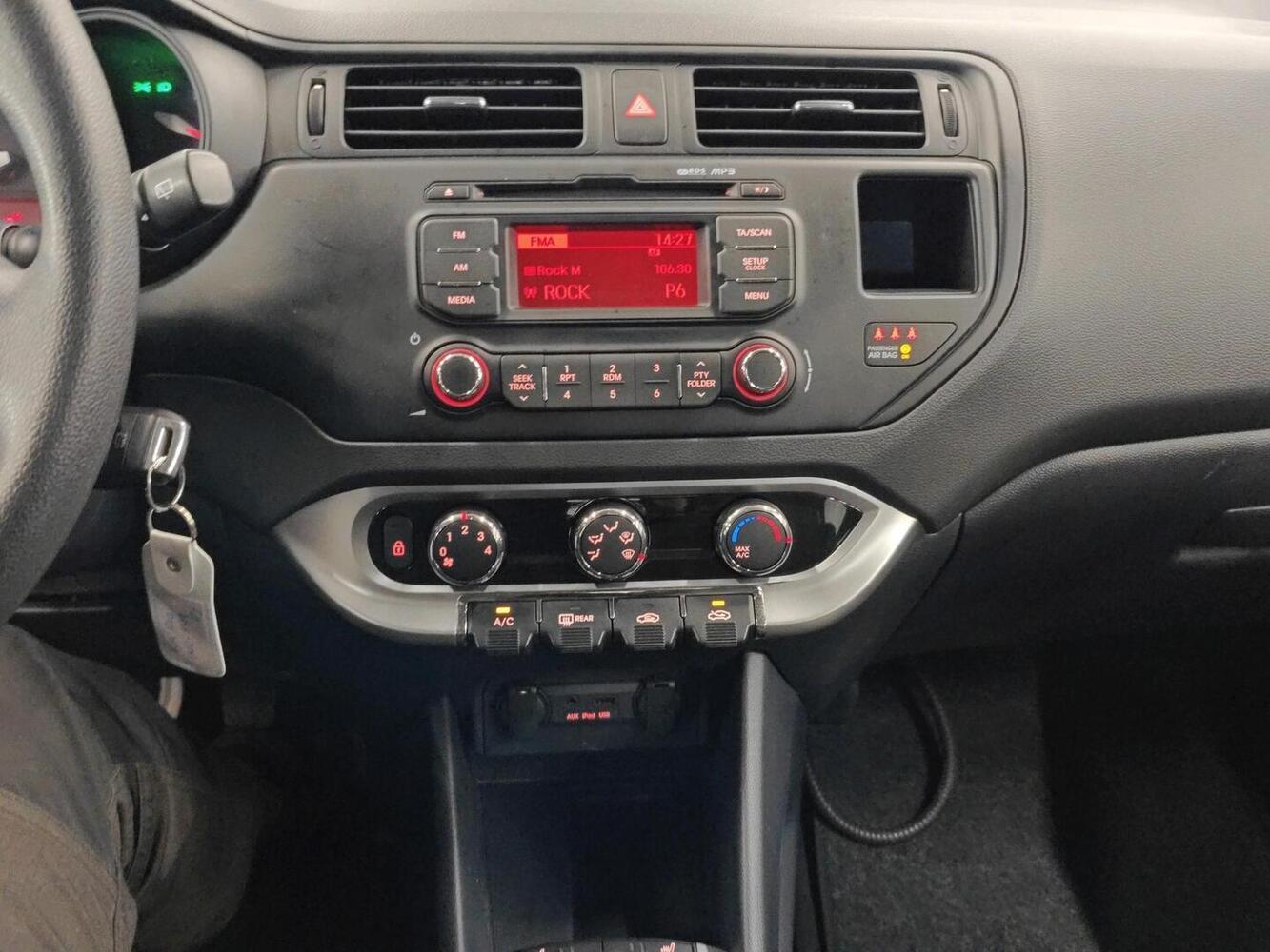 Kia Rio vaihtoauto
