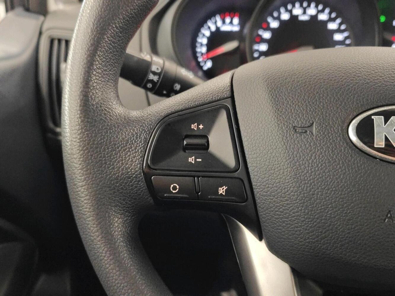 Kia Rio vaihtoauto