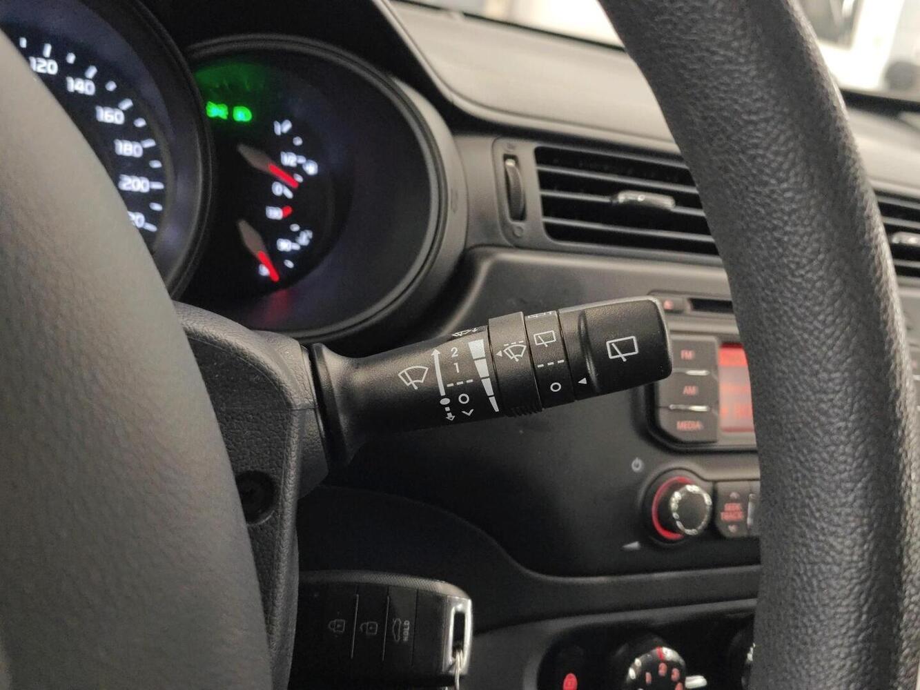 Kia Rio vaihtoauto