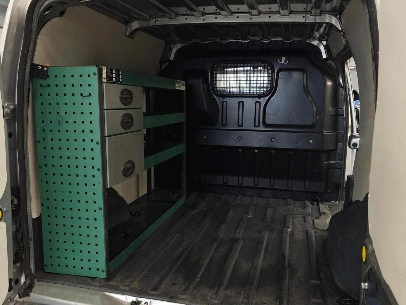 Ford Transit Connect vaihtoauto
