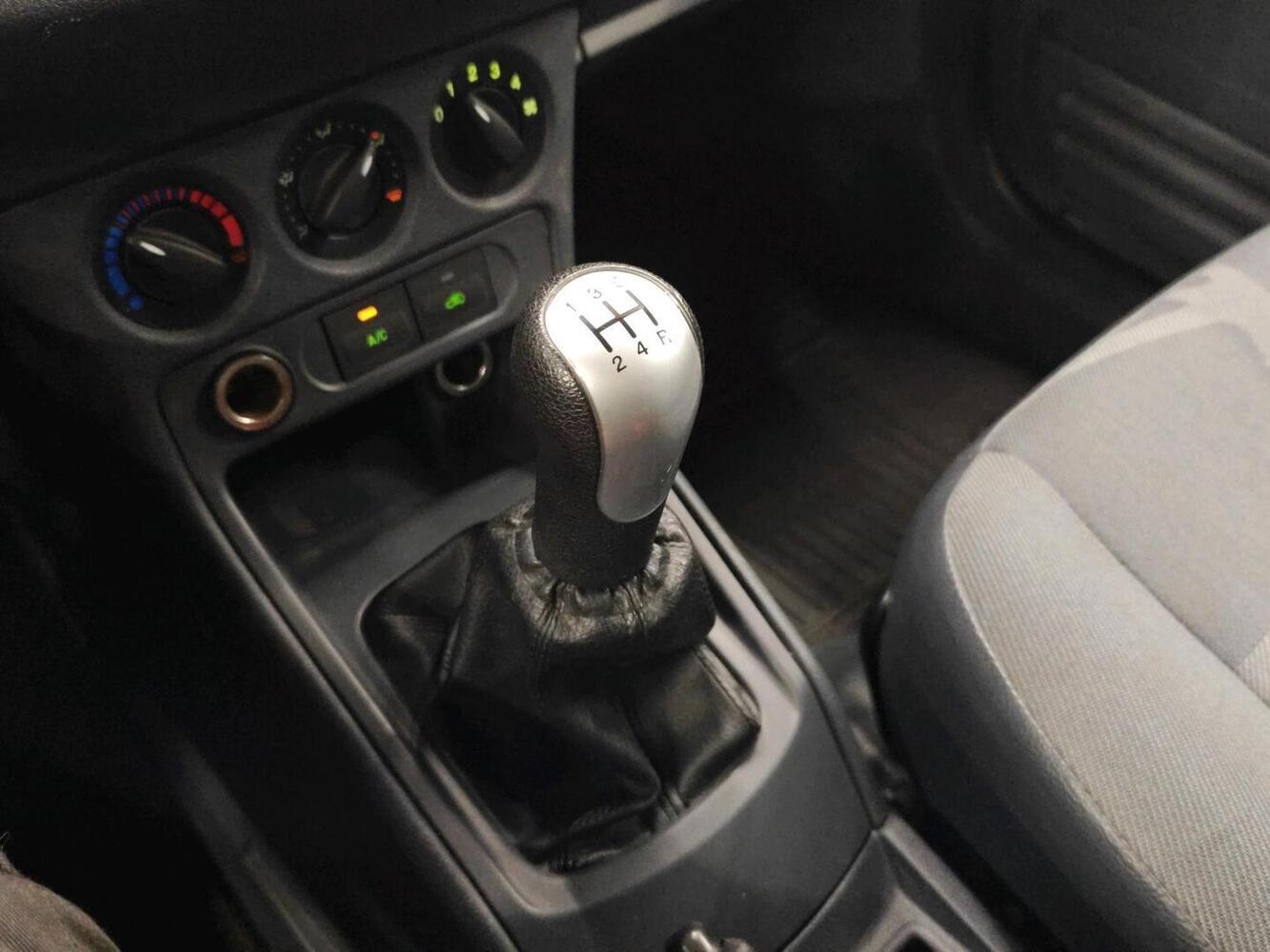 Ford Transit Connect vaihtoauto