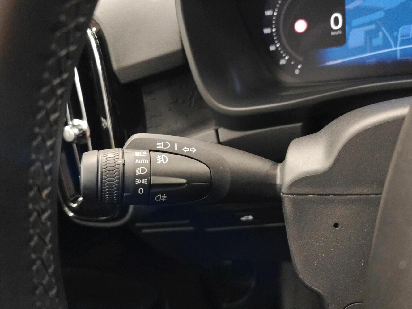 Volvo EX40 vaihtoauto