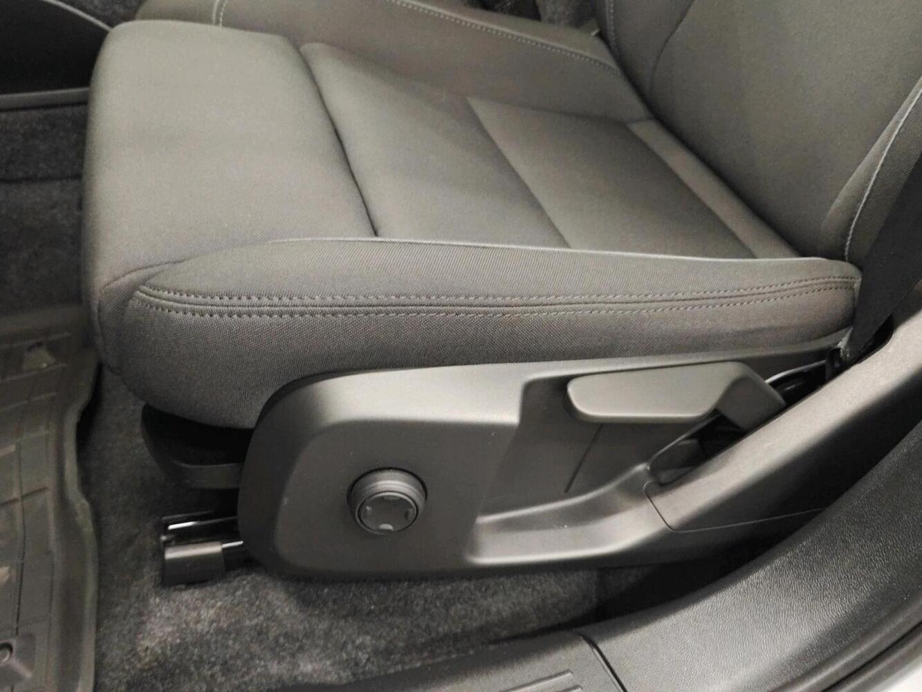 Volvo EX40 vaihtoauto