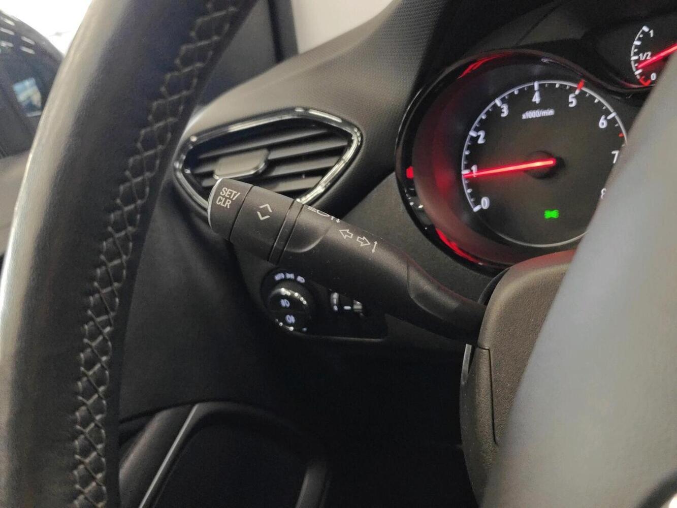 Opel Crossland X vaihtoauto