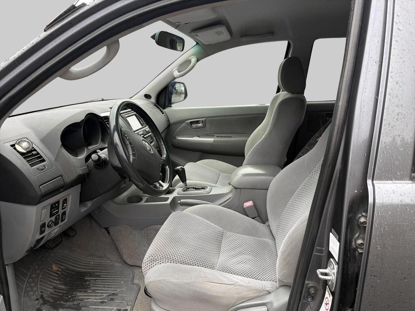 Toyota Hilux vaihtoauto