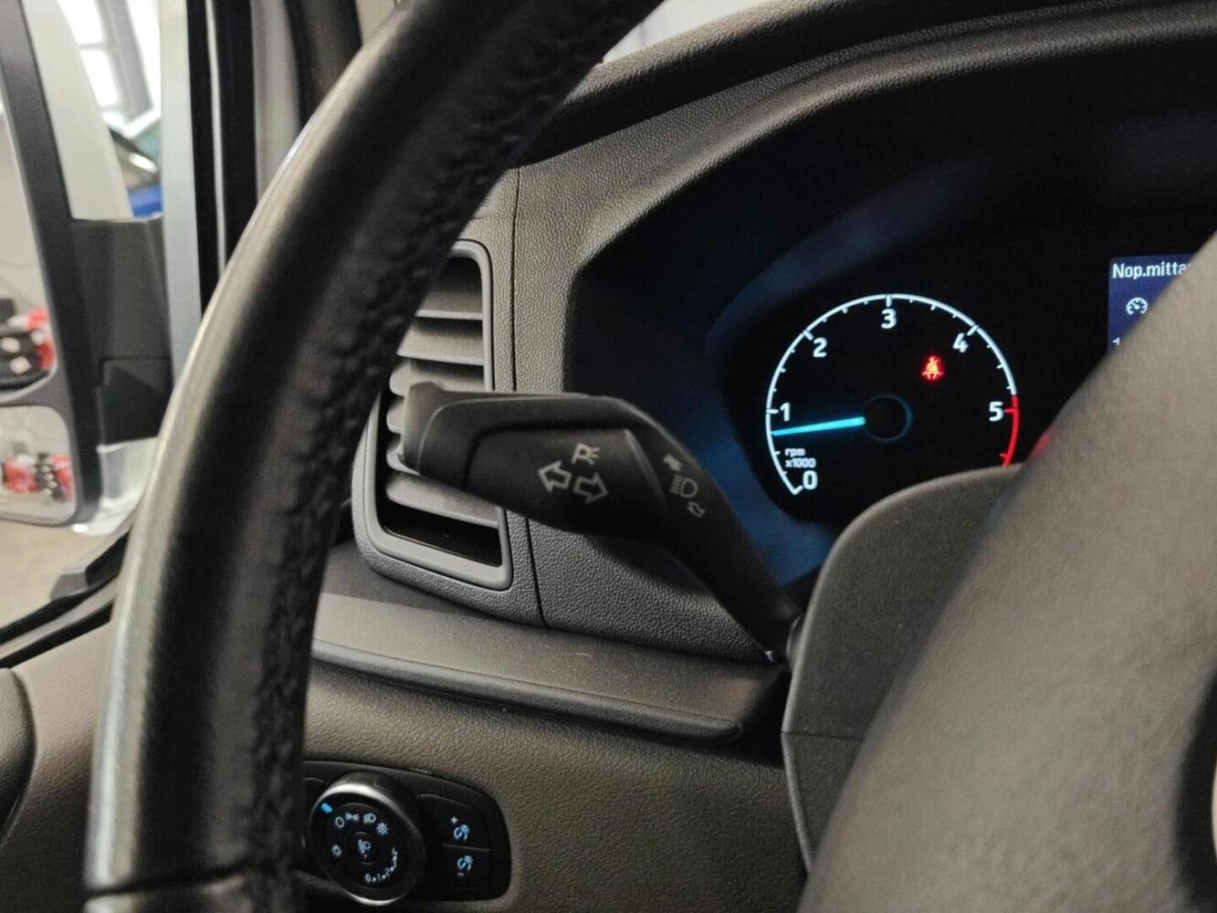 Ford Transit Custom vaihtoauto