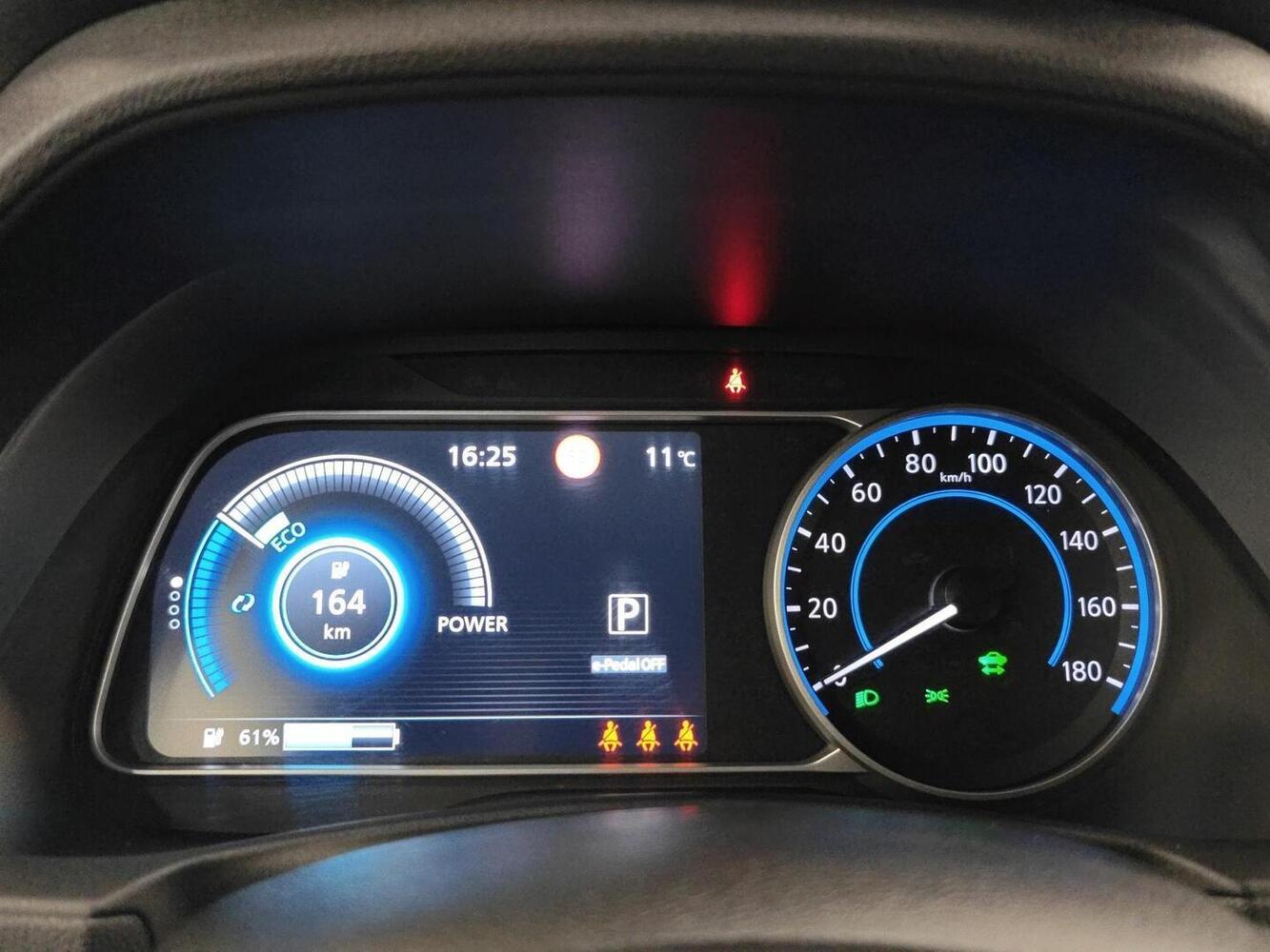 Nissan Leaf vaihtoauto