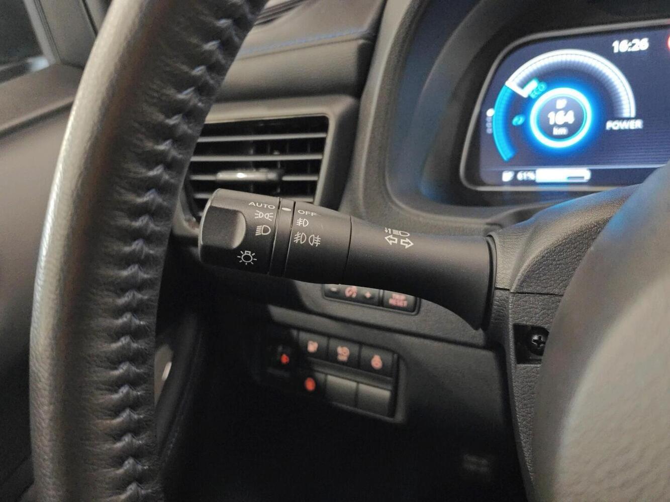 Nissan Leaf vaihtoauto