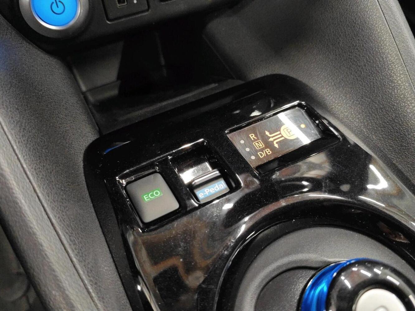 Nissan Leaf vaihtoauto