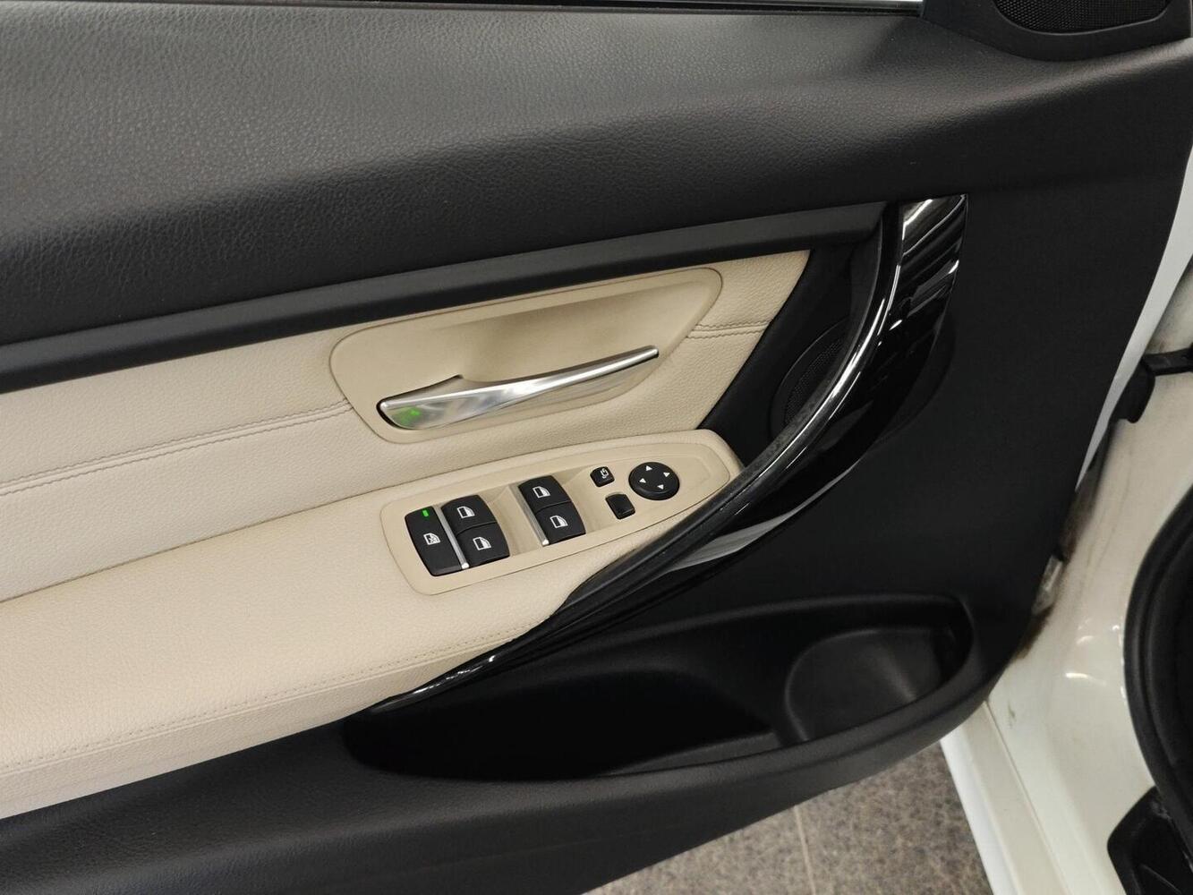 BMW 320 vaihtoauto