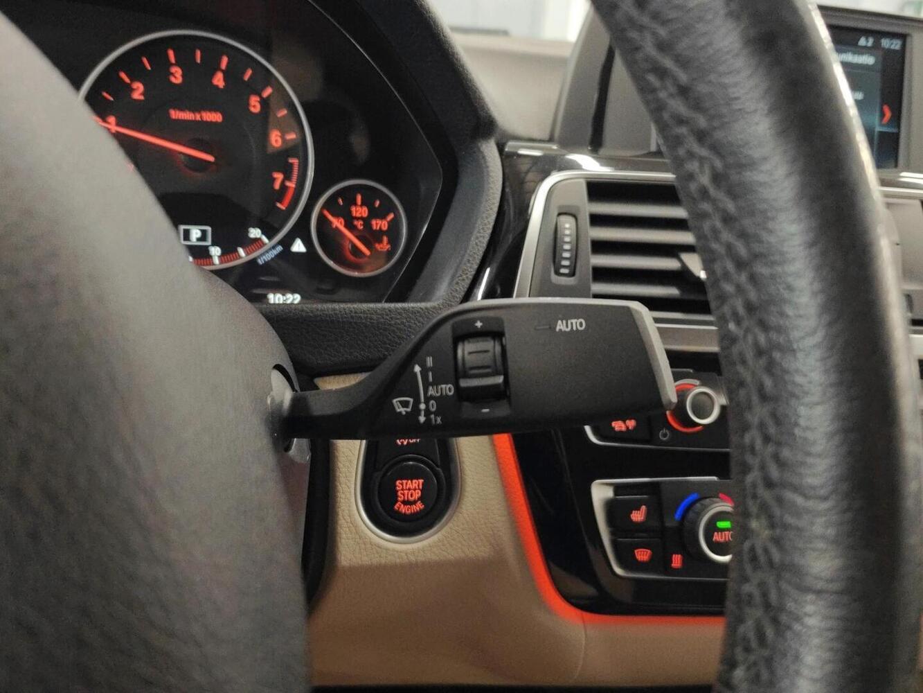 BMW 320 vaihtoauto