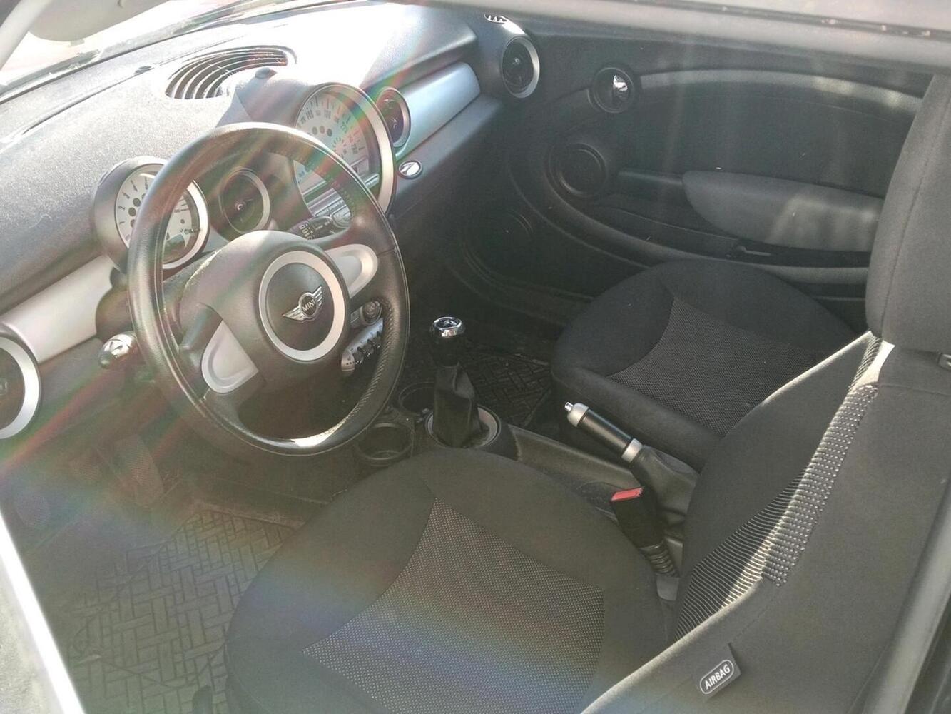 Mini Cooper vaihtoauto