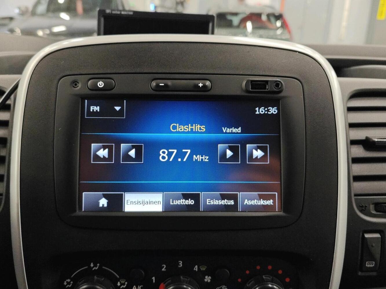 Opel Vivaro vaihtoauto