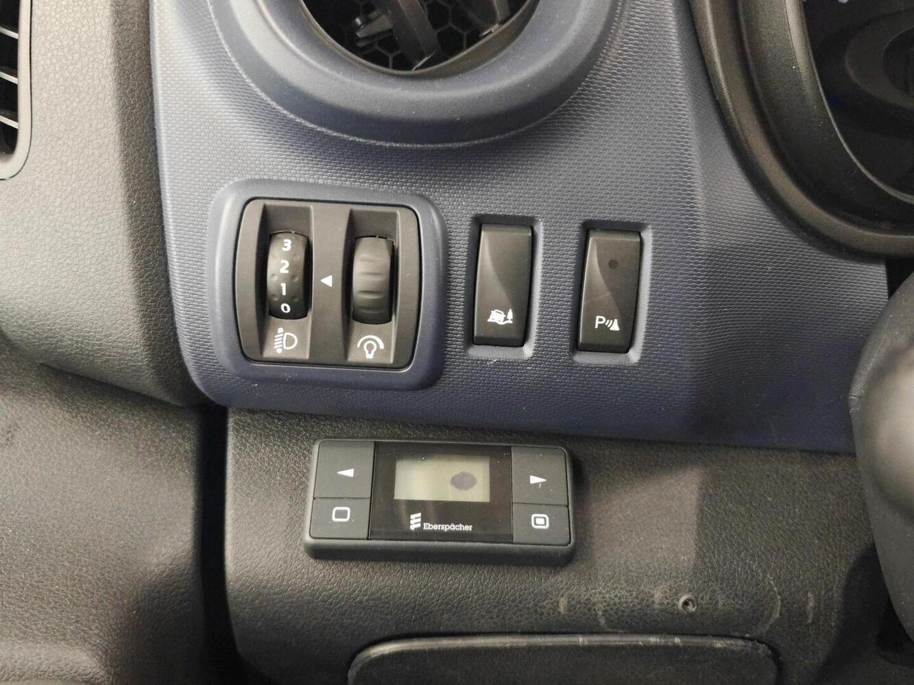 Opel Vivaro vaihtoauto