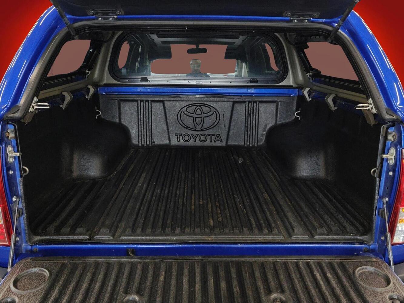 Toyota Hilux vaihtoauto