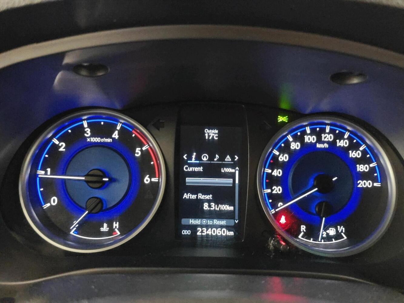 Toyota Hilux vaihtoauto