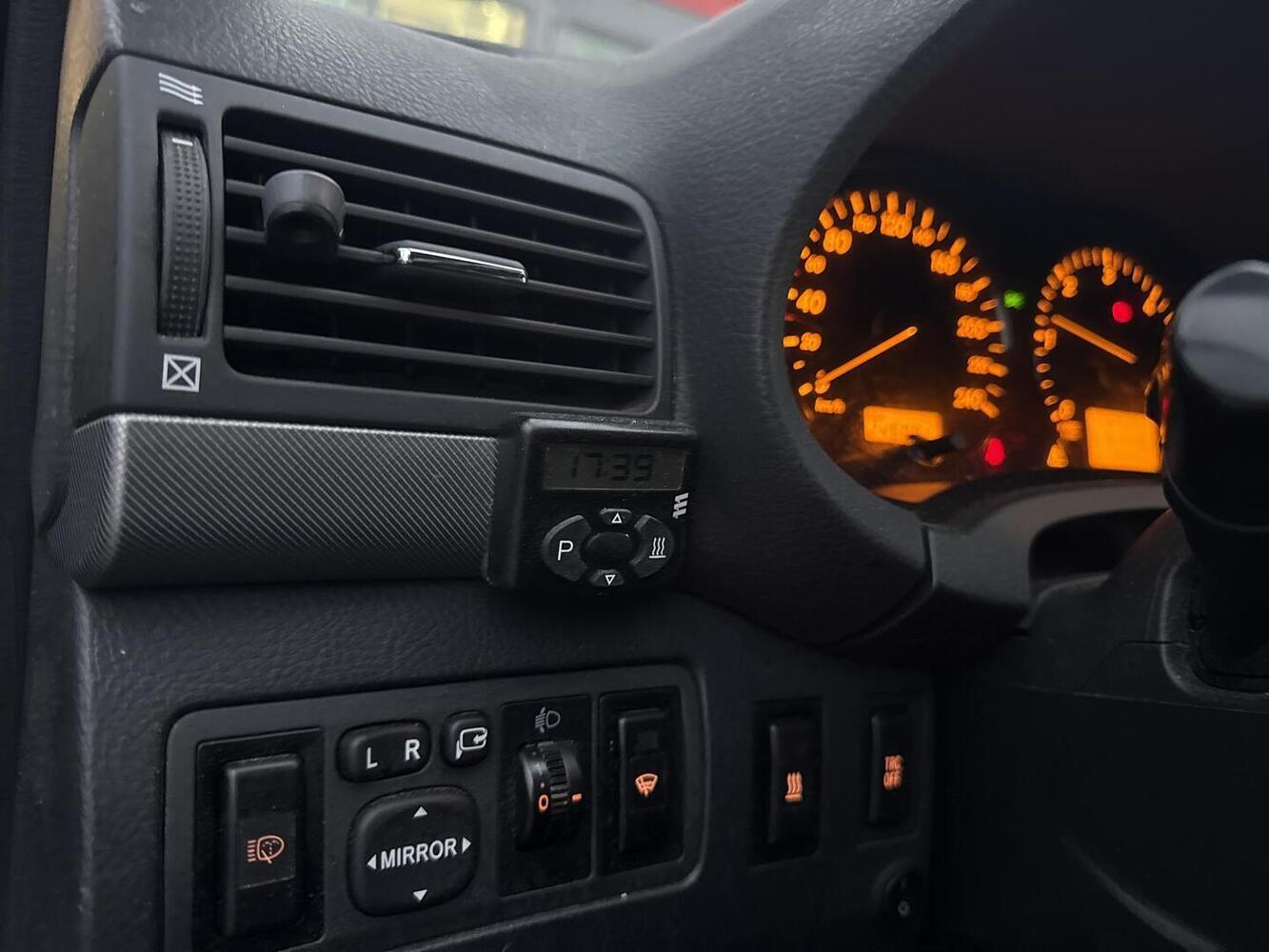 Toyota Avensis vaihtoauto
