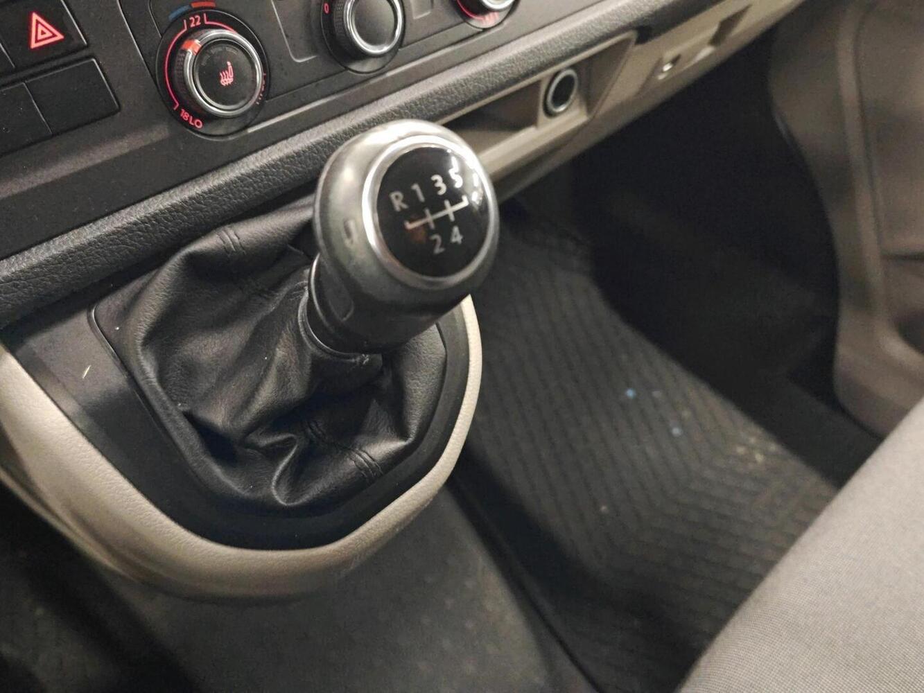 Volkswagen Transporter vaihtoauto