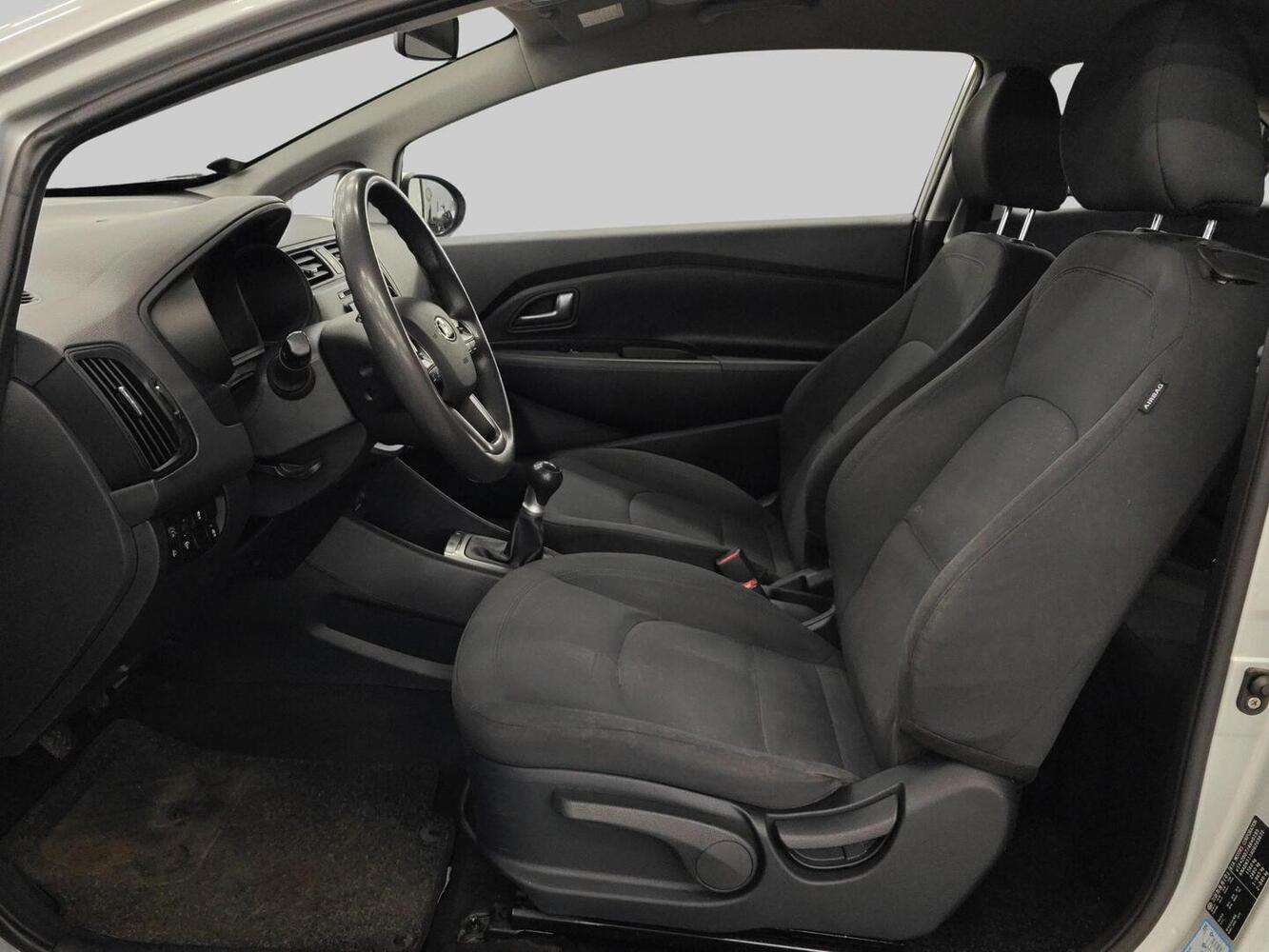Kia Rio vaihtoauto