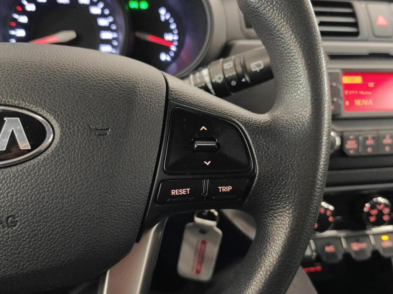 Kia Rio vaihtoauto