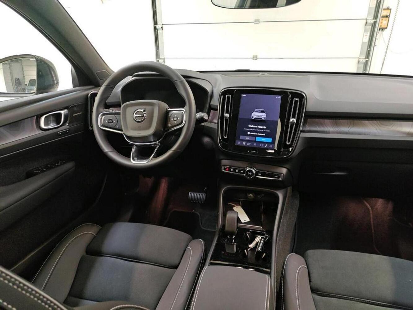 Volvo EX40 vaihtoauto
