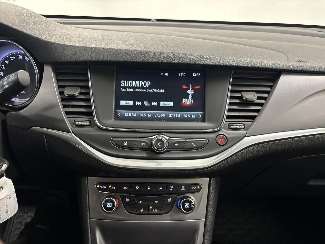 Opel Astra vaihtoauto