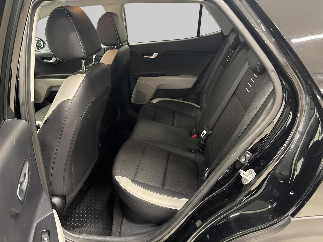Kia Stonic vaihtoauto