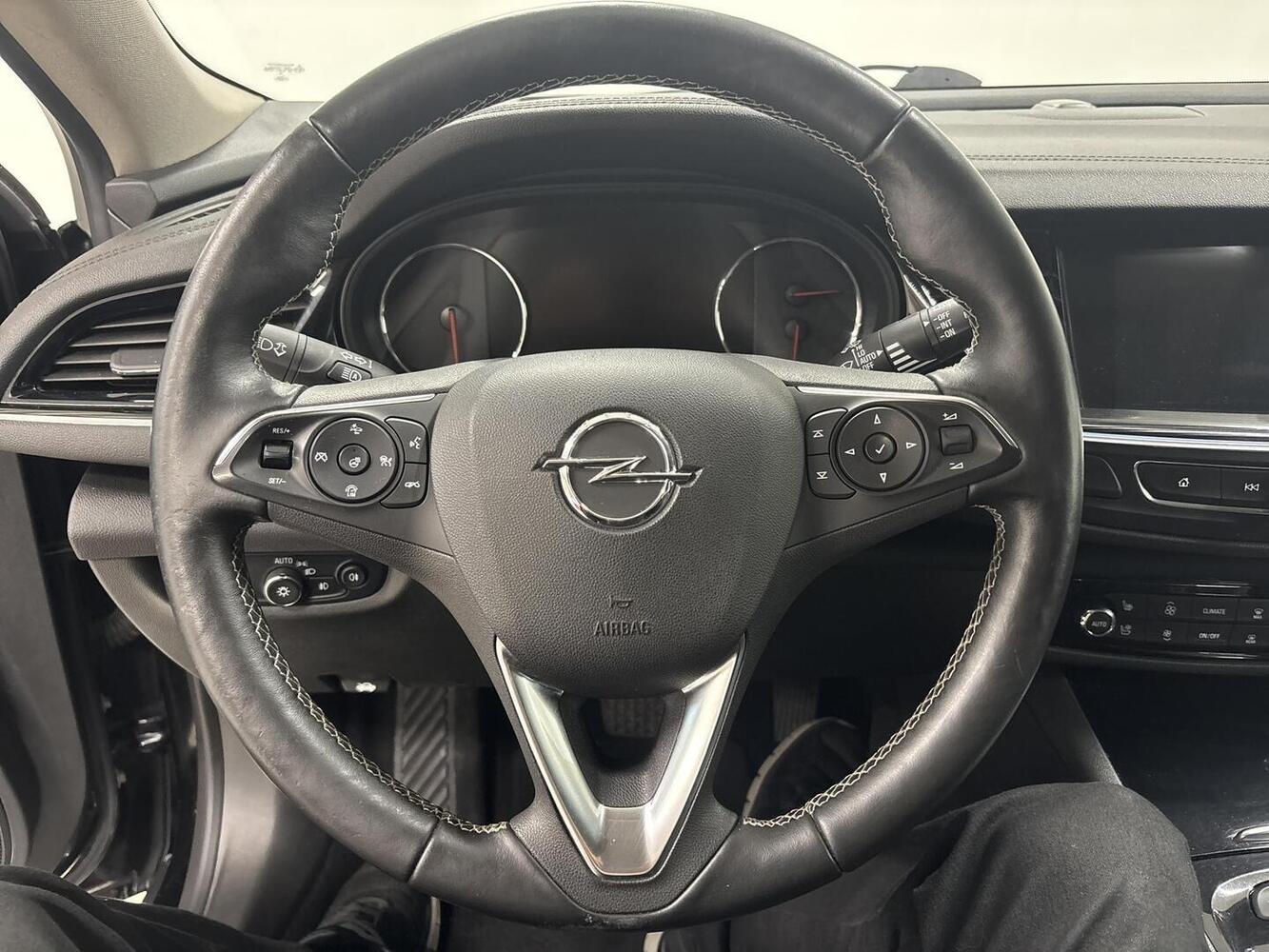 Opel Insignia vaihtoauto