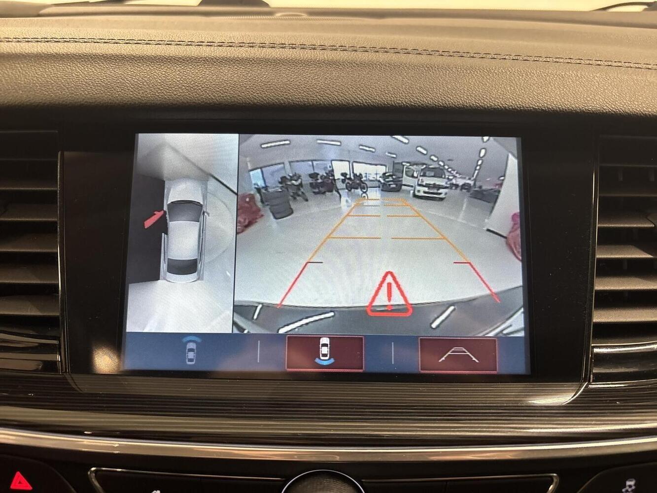 Opel Insignia vaihtoauto