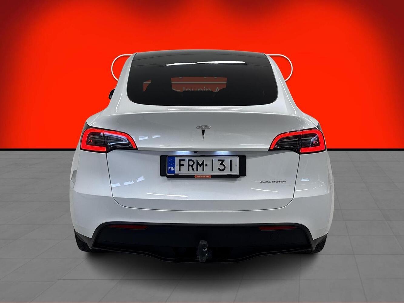 Tesla Model Y vaihtoauto