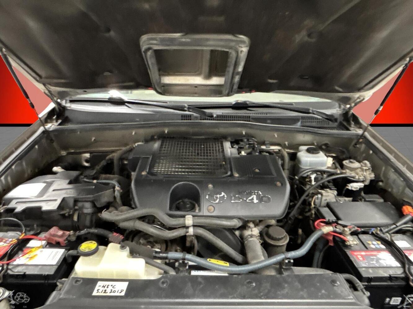 Toyota Land Cruiser vaihtoauto