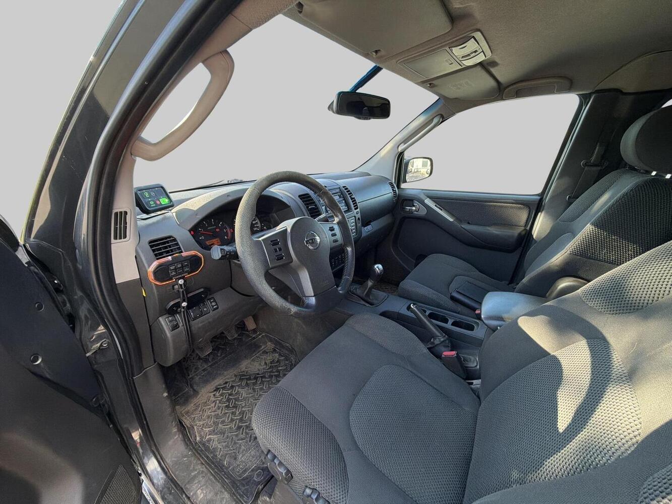 Nissan Navara vaihtoauto