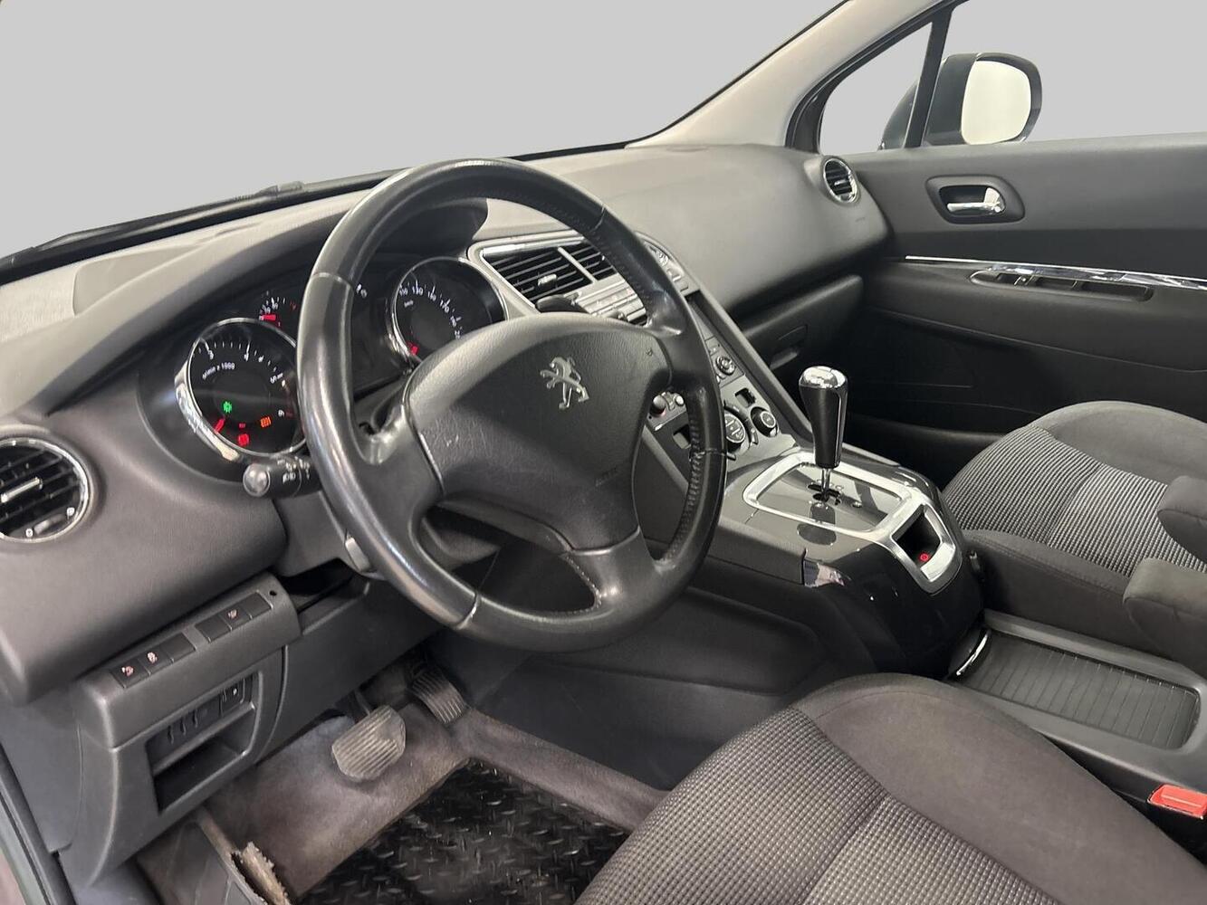 Peugeot 5008 vaihtoauto