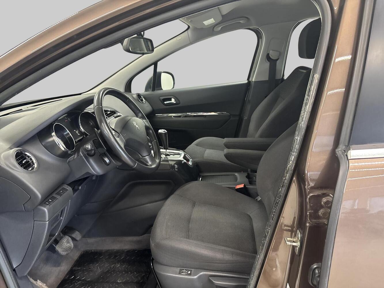 Peugeot 5008 vaihtoauto