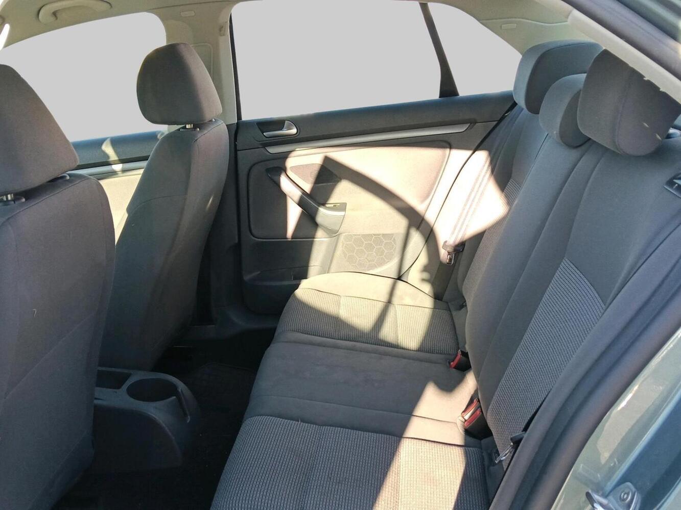 Volkswagen Jetta vaihtoauto