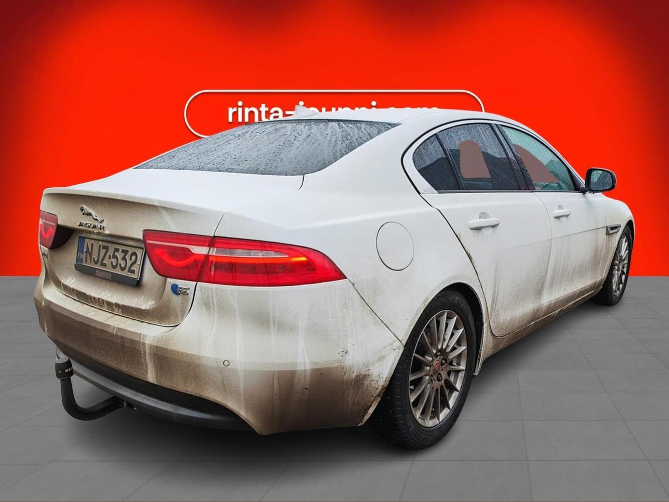 Jaguar XE vaihtoauto