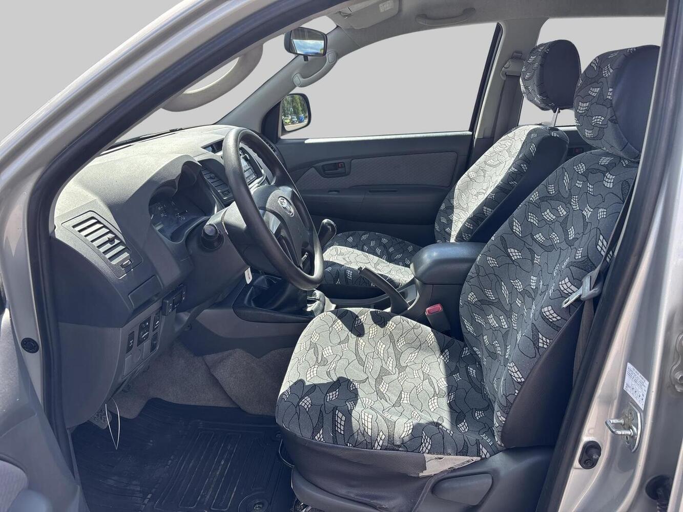 Toyota Hilux vaihtoauto