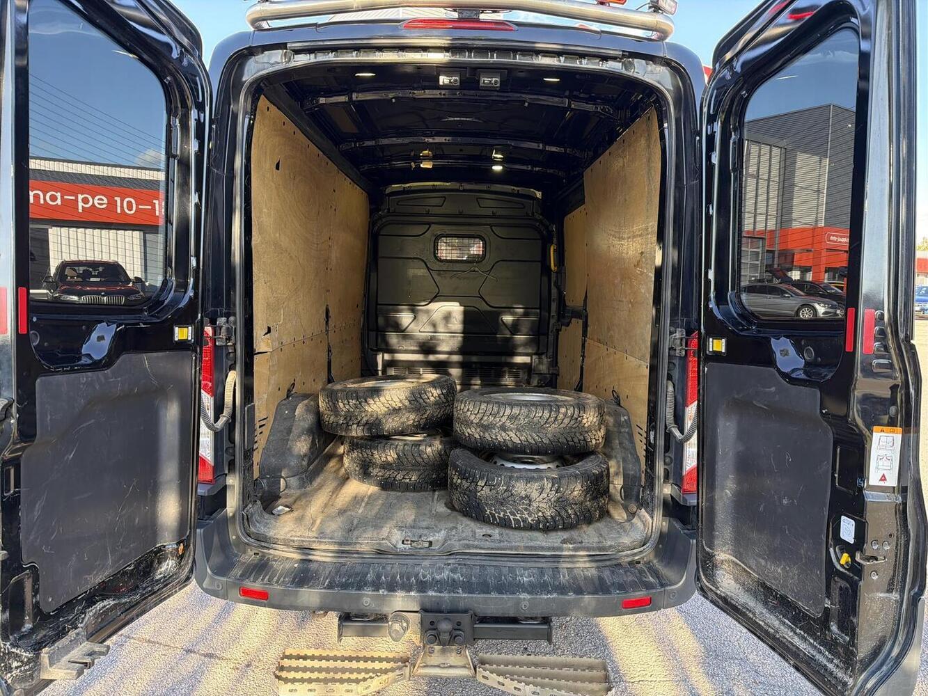 Ford Transit vaihtoauto