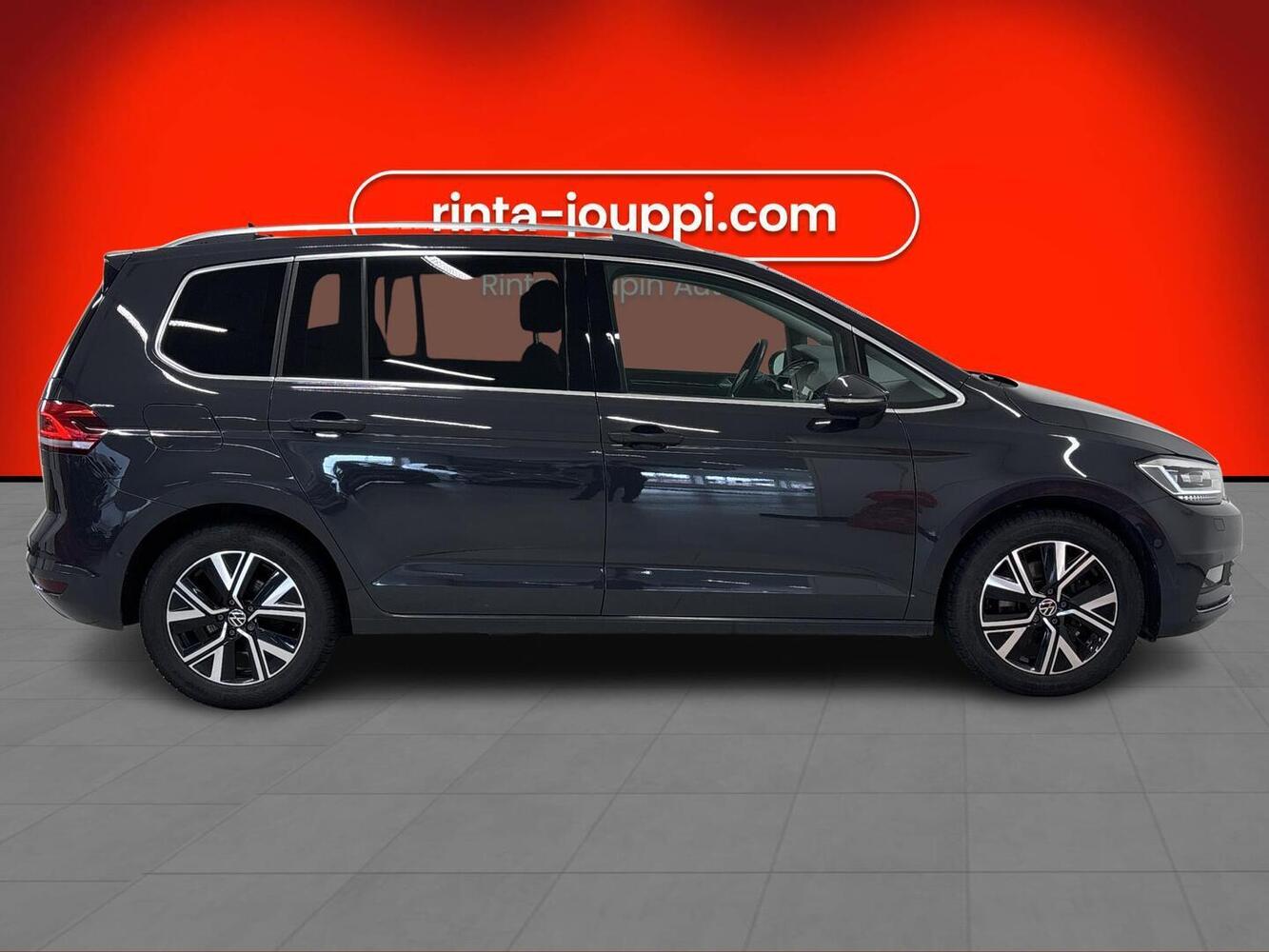 Volkswagen Touran vaihtoauto