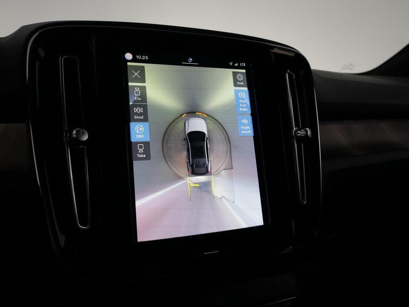 Volvo C40 vaihtoauto