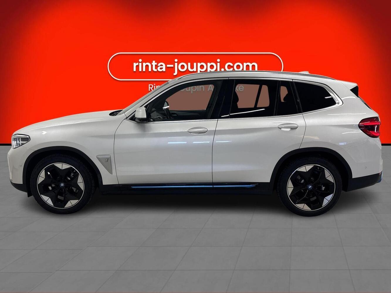 BMW iX3 vaihtoauto