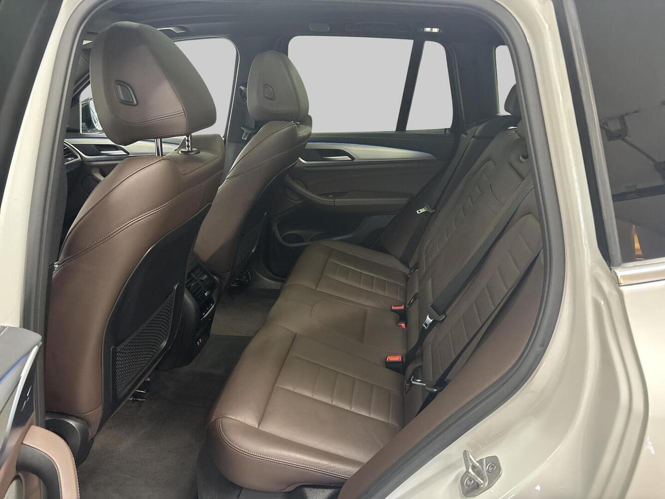 BMW iX3 vaihtoauto