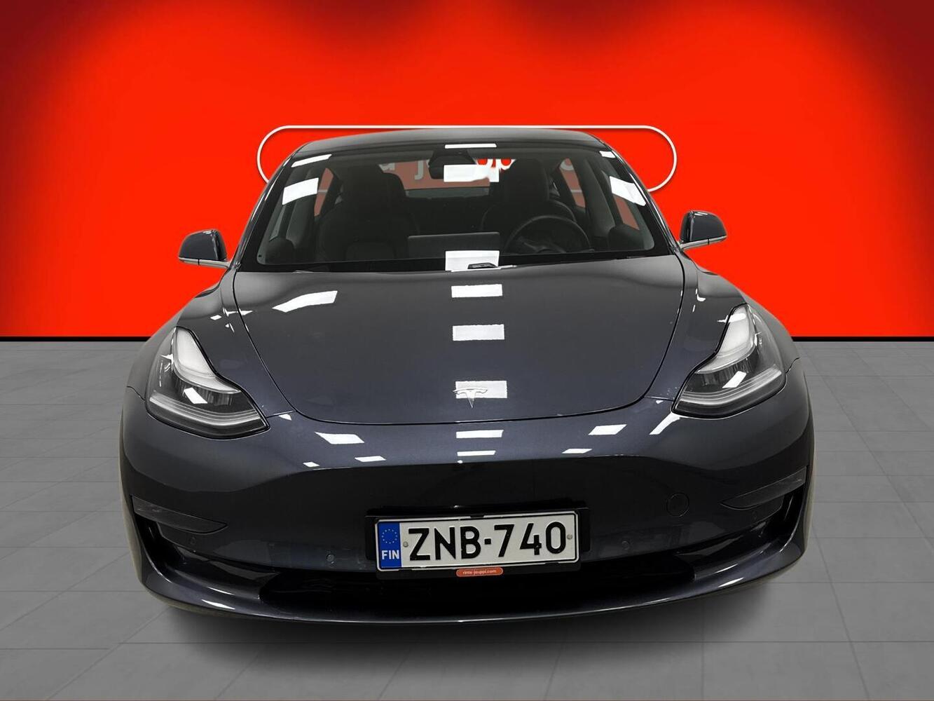 Tesla Model 3 vaihtoauto