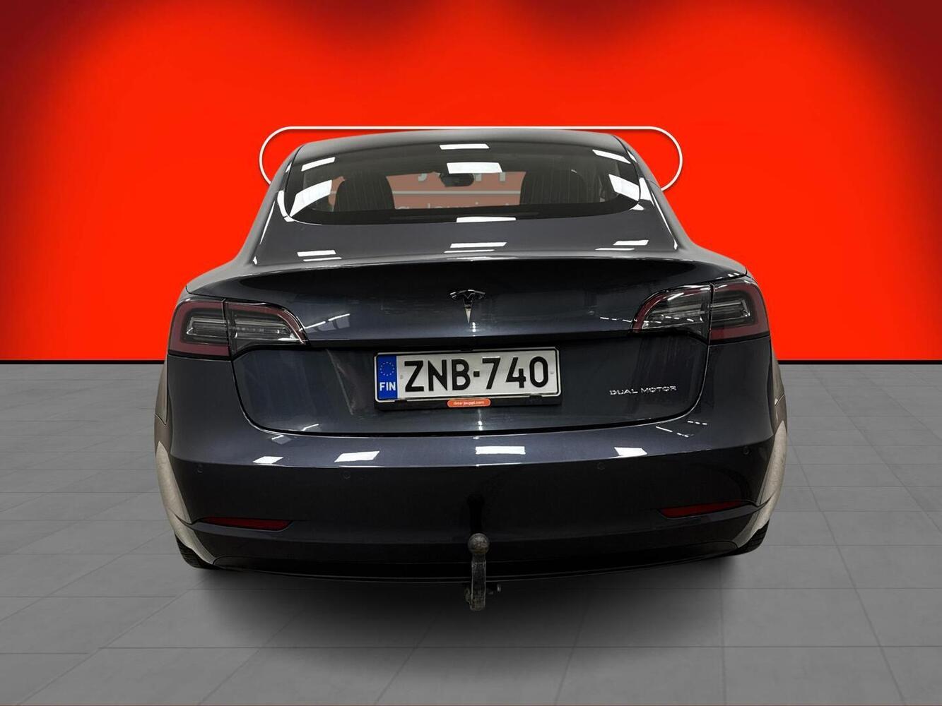 Tesla Model 3 vaihtoauto