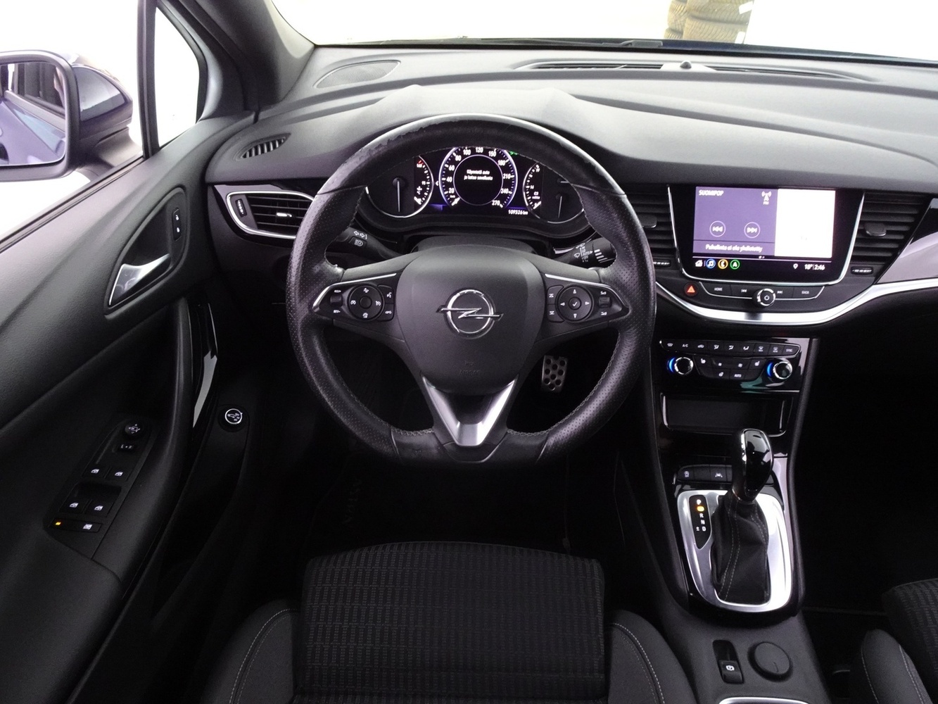 Opel Astra vaihtoauto
