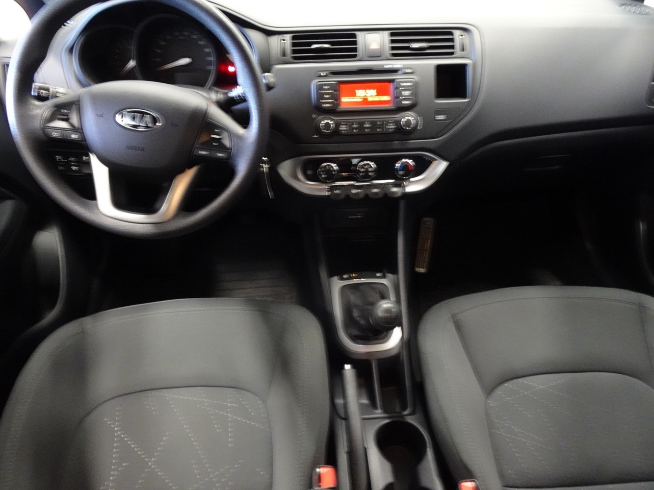 Kia Rio vaihtoauto