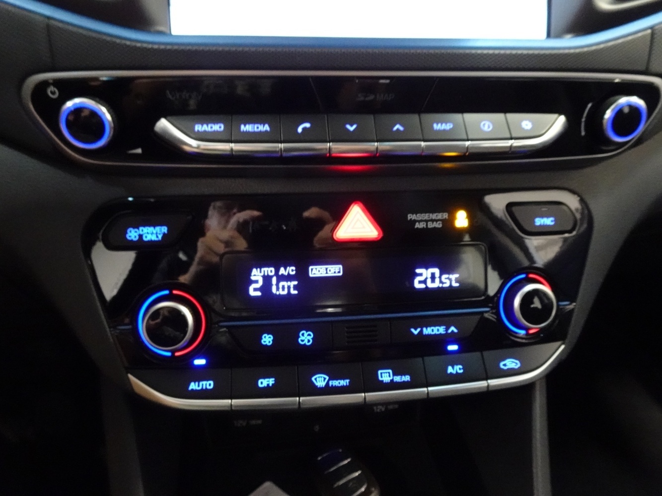 Hyundai IONIQ hybrid vaihtoauto