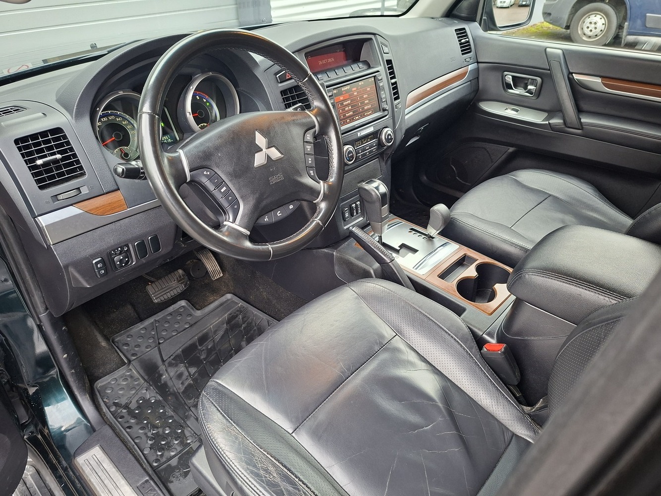 Mitsubishi Pajero vaihtoauto